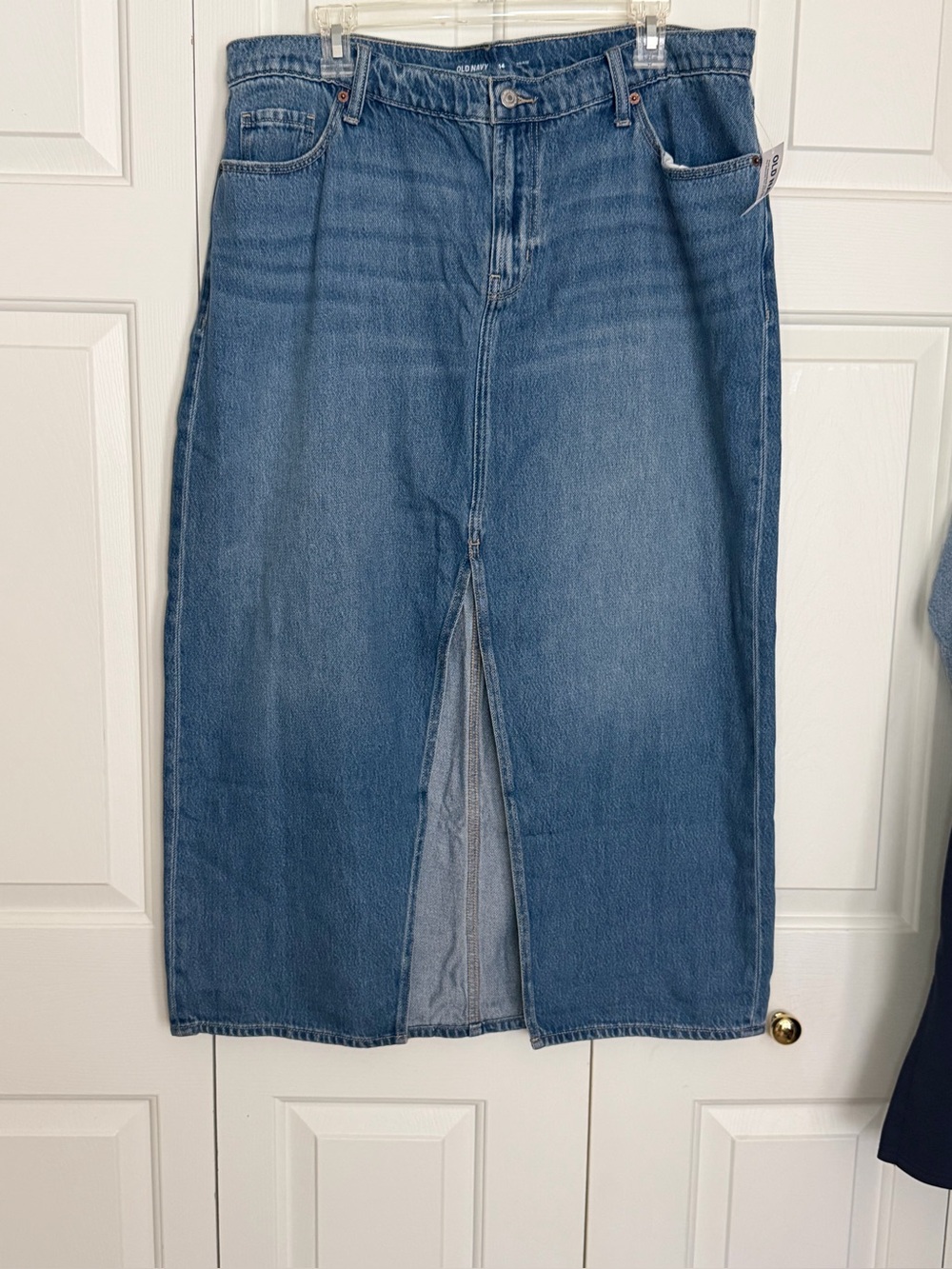 NWT Old Navy Mid-Rise Drapey Denim Maxi Skirt - Front Slit - Size 14